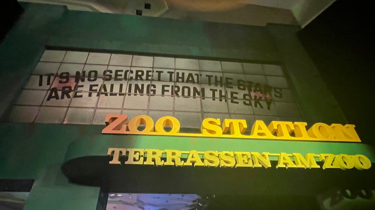 A U2 – UV Experience (Zoo&nbsp;Station)